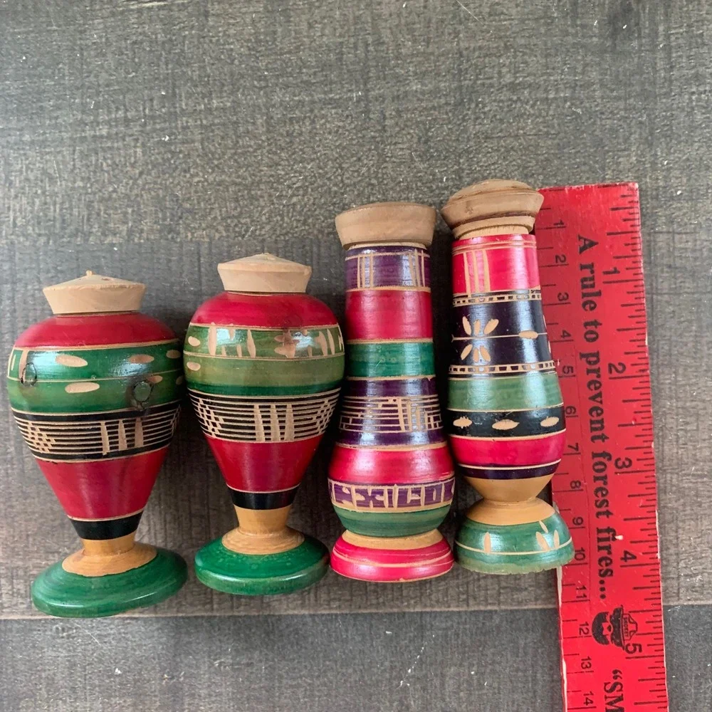 Vintage~1980s Mexican Wooden Salt & Pepper Shakers Folk Art Painted Set of‎ 4